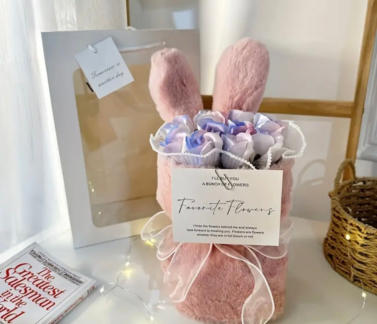 Flower arrangements in a unique, themed