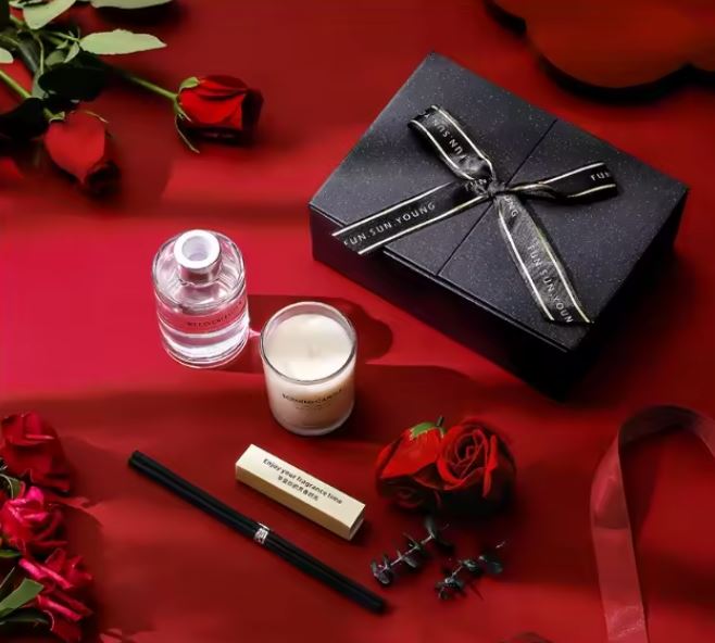Luxury Gift Box Set Roses, Scented Candle and Diffuser Set