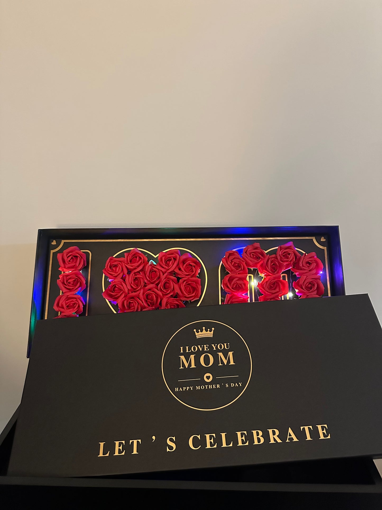 Deluxe Gift Box For Mom (Red Roses)