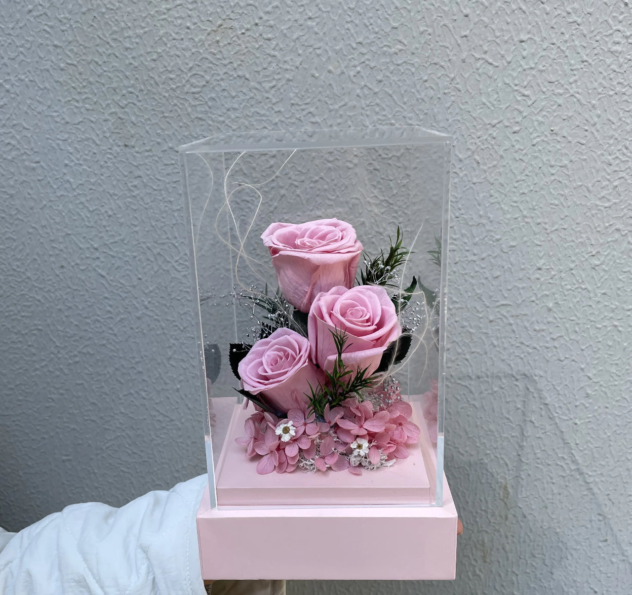 Preserved Roses In Acrylic Gift Box